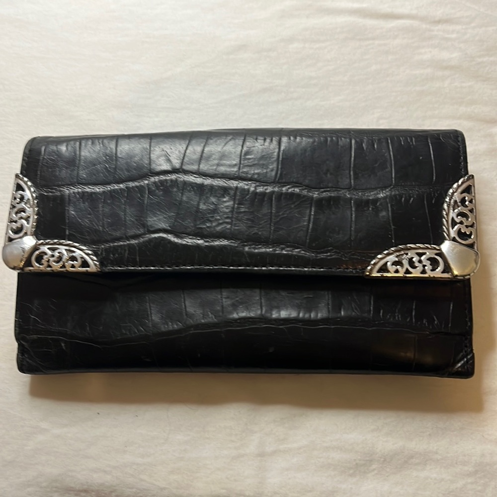 BRIGHTON Black leather, crock embossed, with silver accents!